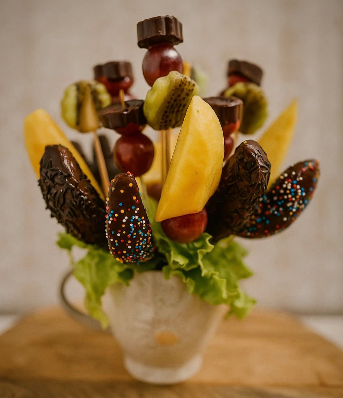 Handcrafted Chocolate-Covered Fruit | Petit Box (5-6 pcs)